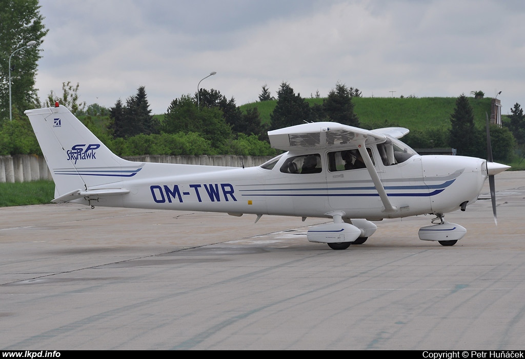 Seagle Air FTO – Cessna 172S Skyhawk SP OM-TWR