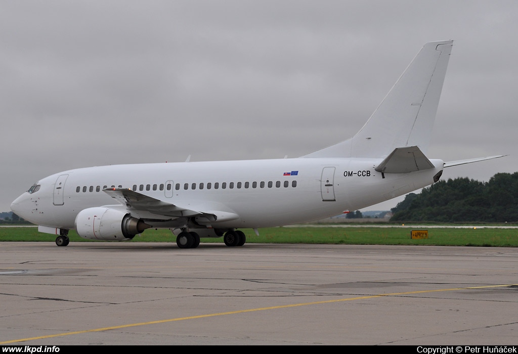 Central Charter Airlines – Boeing B737-522 OM-CCB