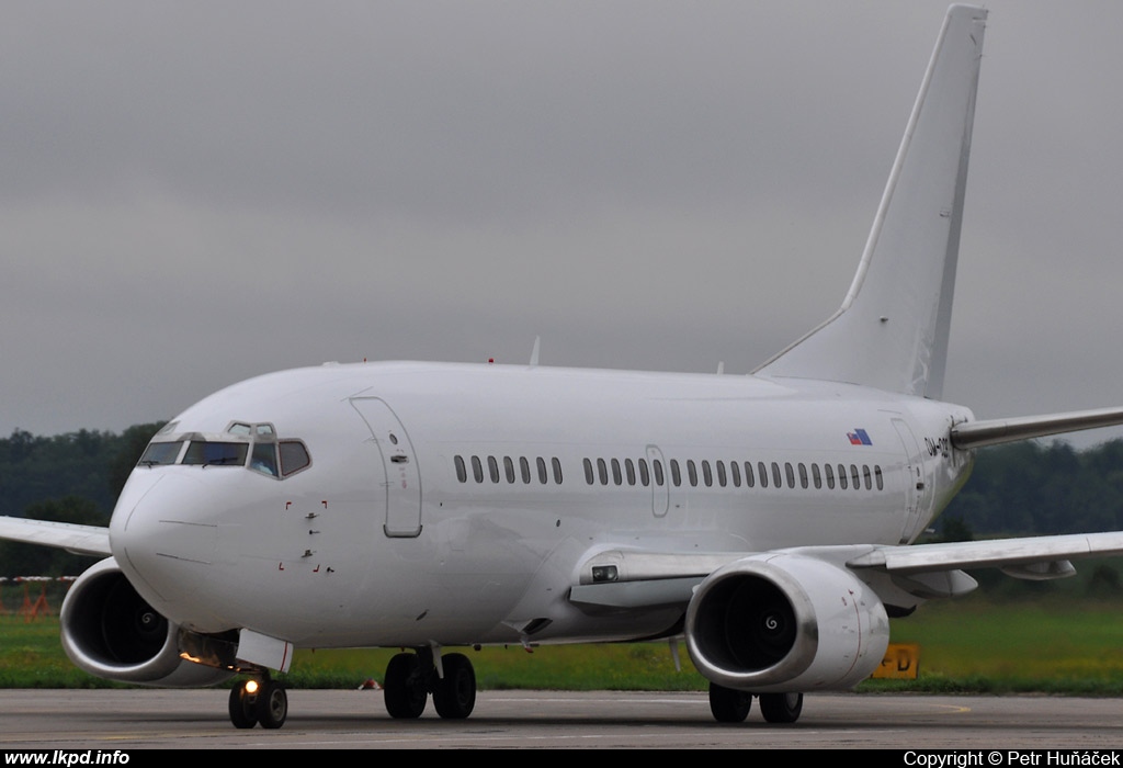 Central Charter Airlines – Boeing B737-522 OM-CCB