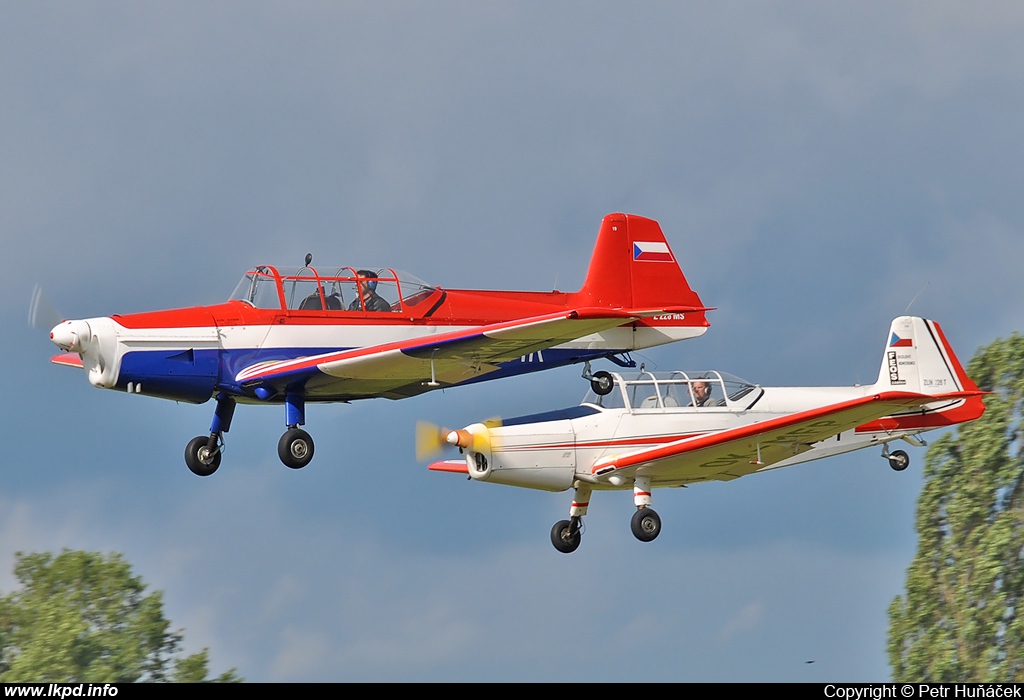 Aeroklub ČR – Zlin Z-226MS OK-KMR