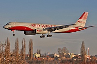 Red Wings – Tupolev TU-204-100 RA-64020