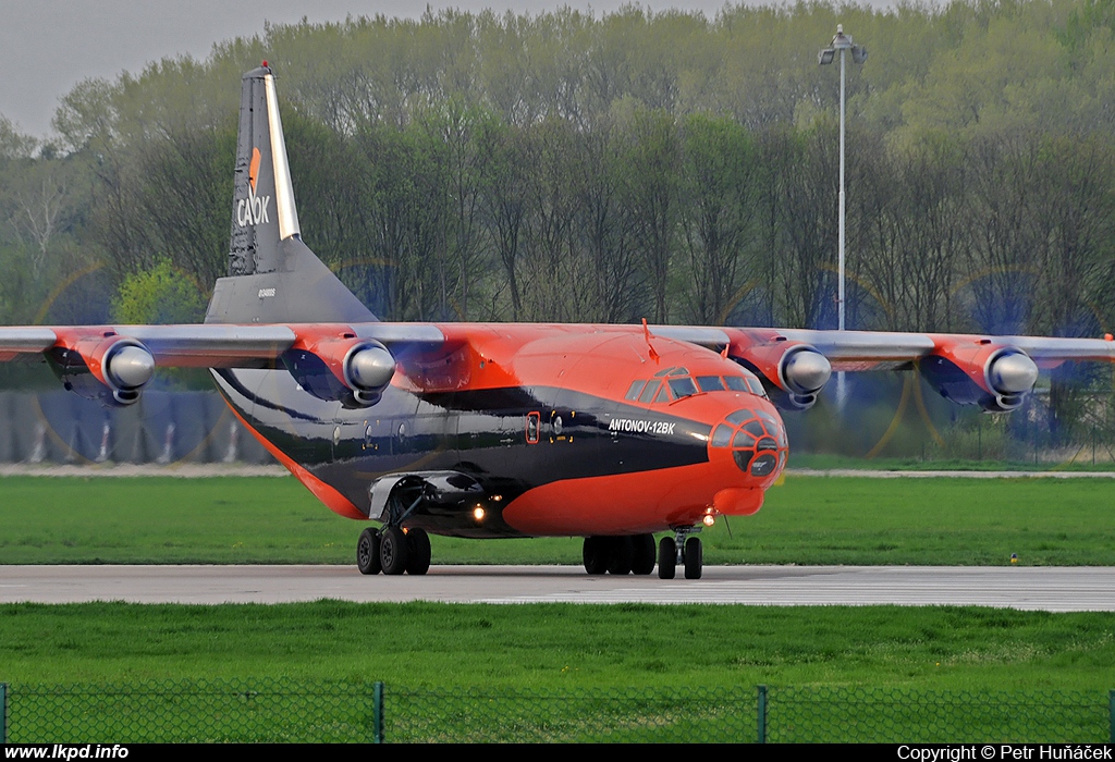 CAVOK – Antonov AN-12BK UR-CKL