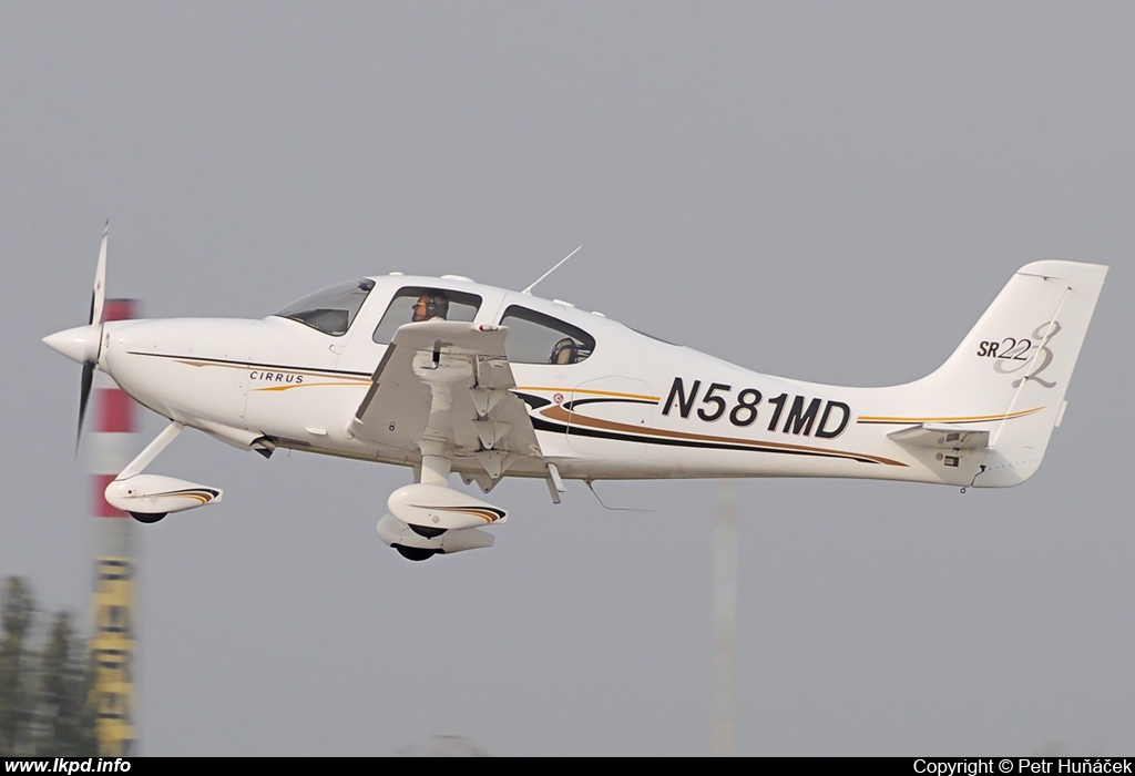 AM Aviation LLC – Cirrus SR22 G2 N581MD