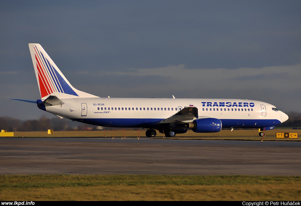 Transaero Airlines – Boeing B737-86N EI-RUK