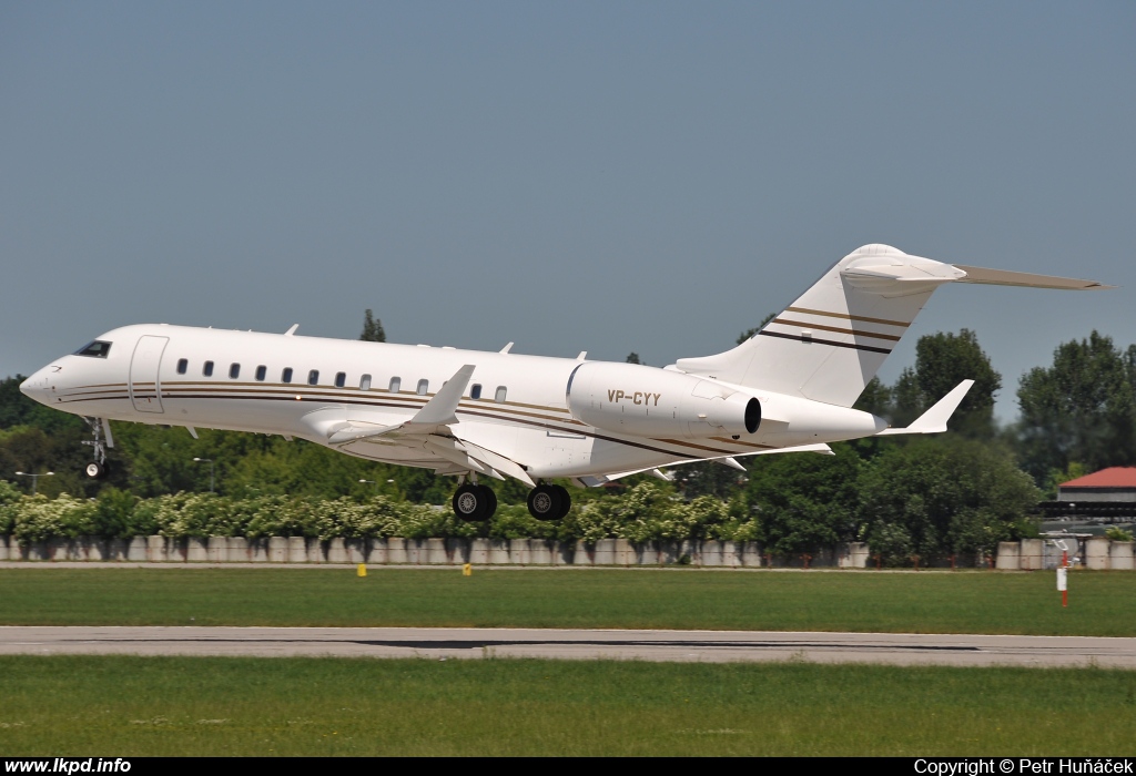Private/Soukrom – Bombardier BD700-1A10 Global 6000 VP-CYY