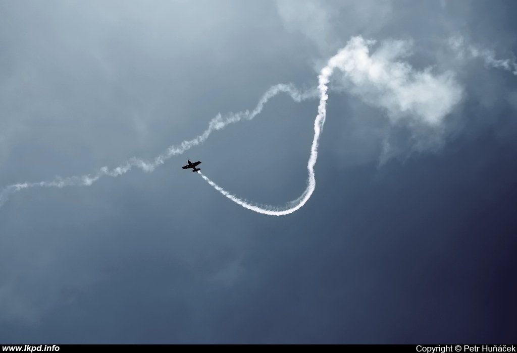 The Flying Bulls – XtremeAir XA-42 OK-FBA