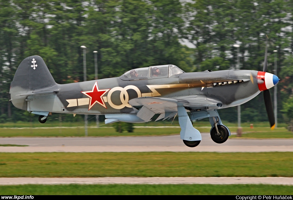 Private/Soukrom – Yakovlev YAK-3UA D-FLAK