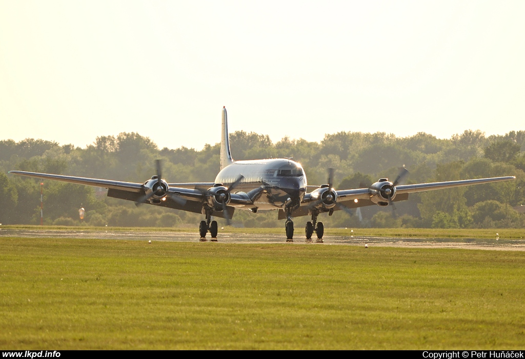 The Flying Bulls – Douglas DC-6B OE-LDM