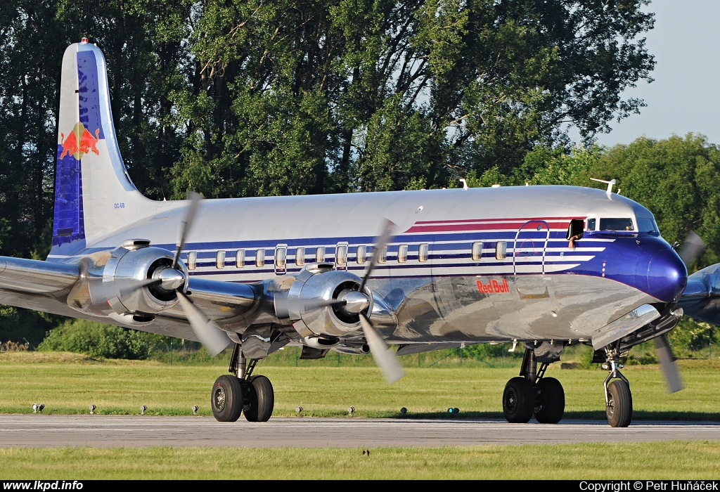 Techmont – Douglas DC-6B OE-LDM