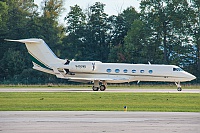 Private/Soukrom – Gulfstream G-IV-X N450WB