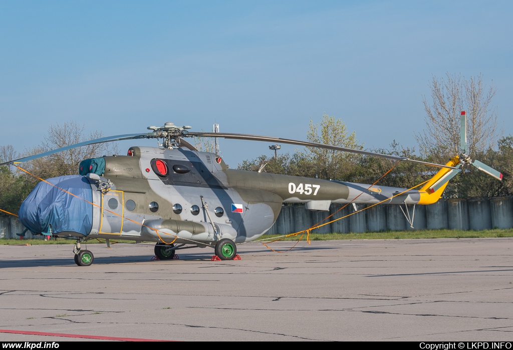 LOM-CLV – Mil Mi-17 0457