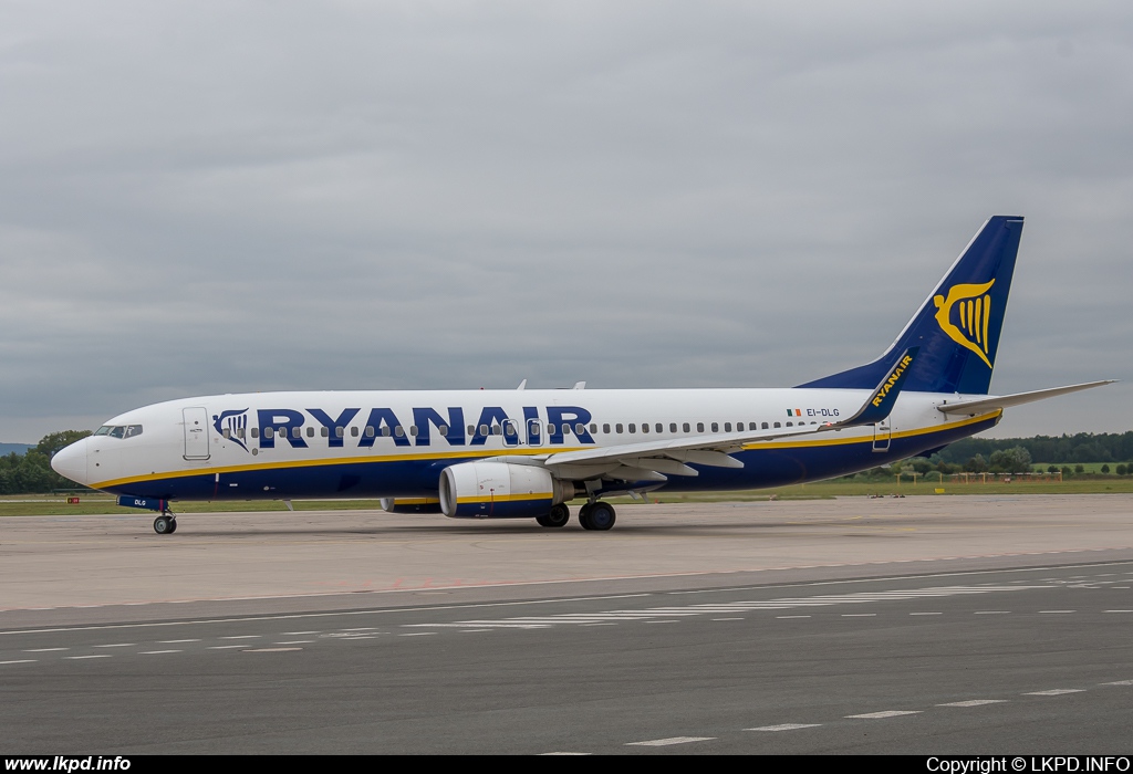 Ryanair – Boeing B737-8AS EI-DLG