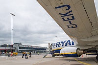 Ryanair – Boeing B737-8AS EI-EKJ