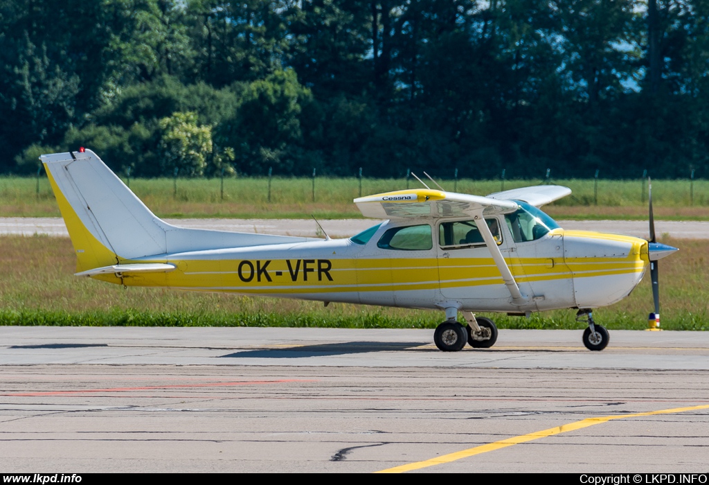 Private/Soukromé – Cessna 172N OK-VFR