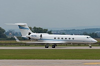 Private/Soukromé – Gulfstream G-V N127GG