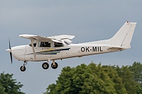 Private/Soukromé – Cessna 172S Skyhawk SP OK-MIL