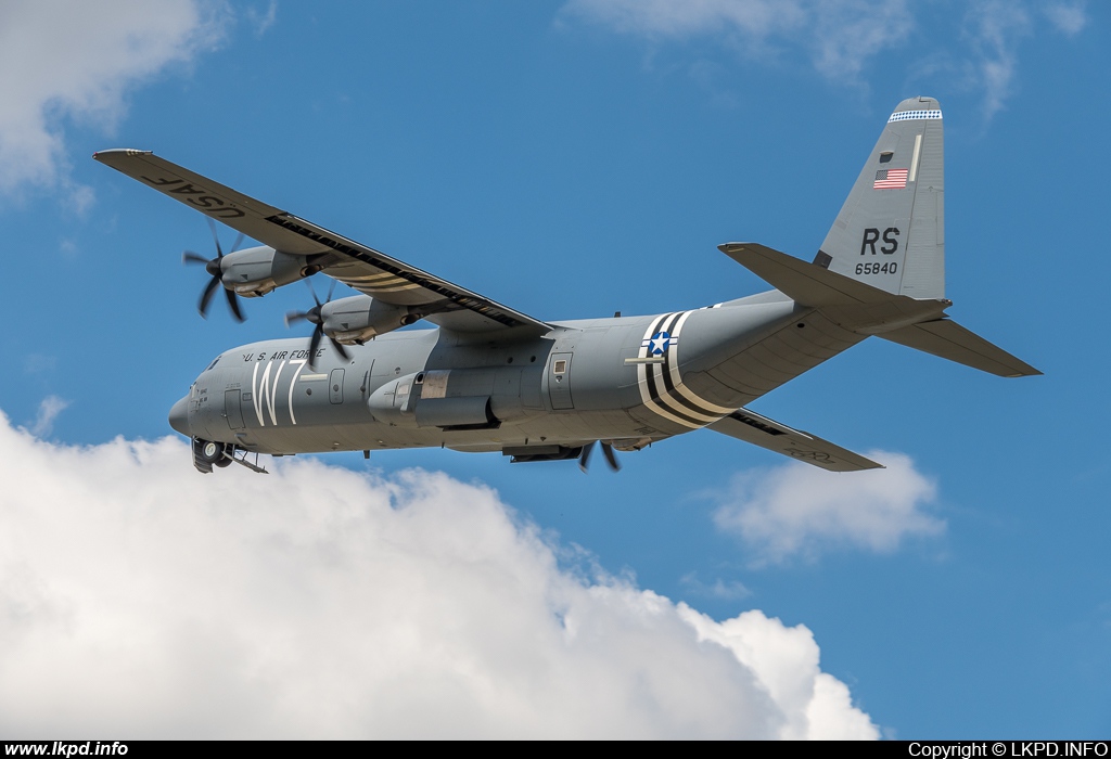 USAF – Lockheed C-130J-30 Hercules 16-5840