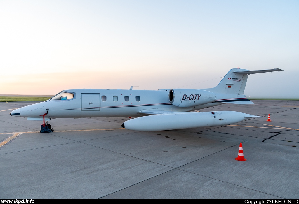 AIR ALLIANCE EXPRESS – Gates Learjet 35A D-CITY