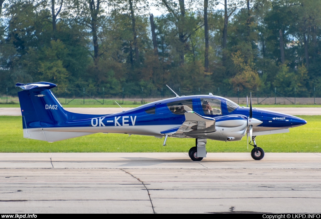 Blue Sky Service – Diamond DA-62 OK-KEV