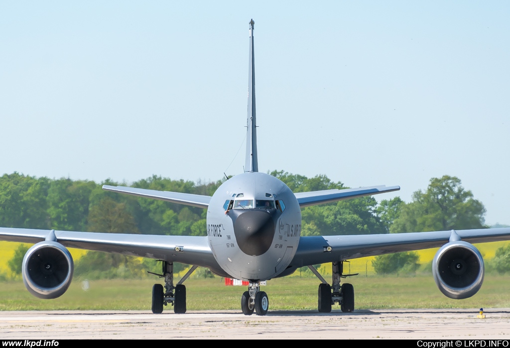 USAF – Boeing KC-135R Stratotanker 63-7988