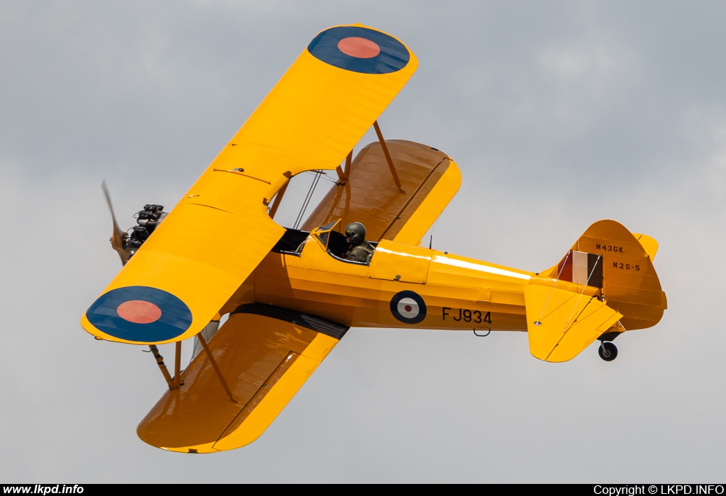 Private/Soukrom – Boeing N2S-5 Kaydet (E75) N43GK