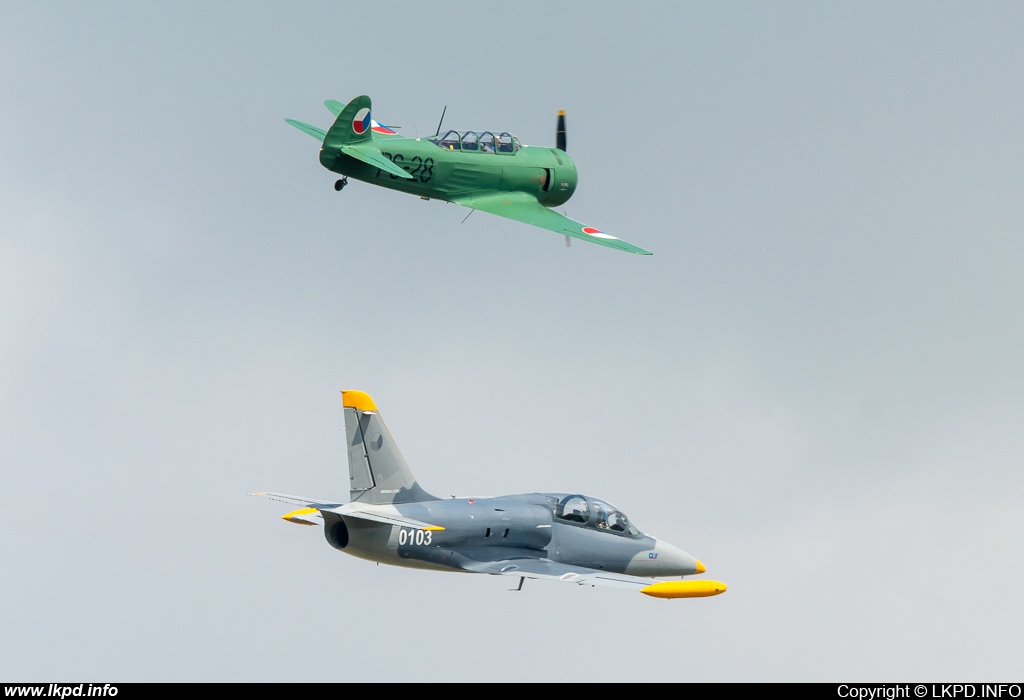 LOM-CLV – Let C-11 (Yak-11) OK-JZE