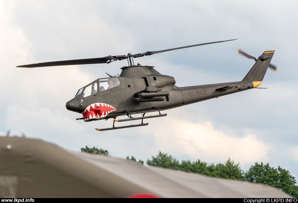 Heli Czech – Bell AH-1P Cobra (209) OK-AHC