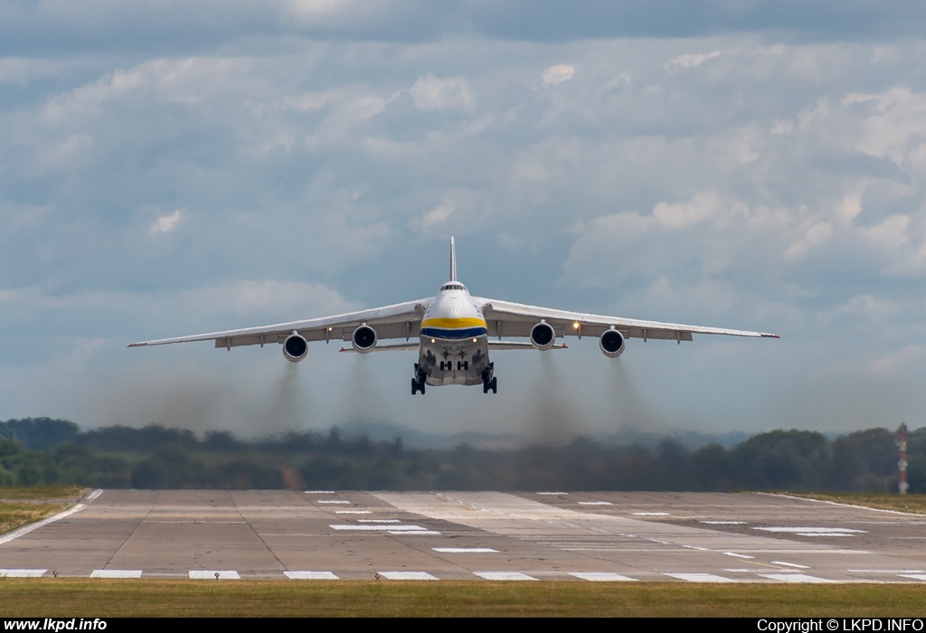 Antonov Design Bureau – Antonov AN-124-100 UR-82029